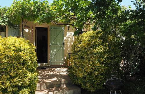 Cozy Vacation House With Pool, Vernegues - Foto 54