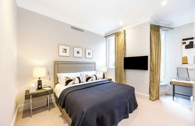 Buckingham & Lloyds Knightsbridge - Foto 2