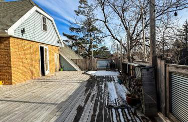 THE LOFT 3 level urban cabin with a HUGE patio! - Foto 30