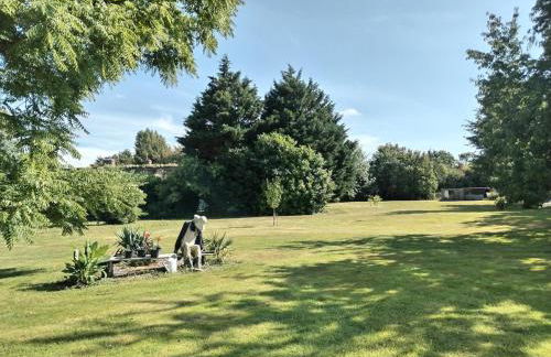 Domaine des Cerisiers - Accès direct piste cyclable reliant Honfleur - Parking privé - Grand jardin - Foto 27