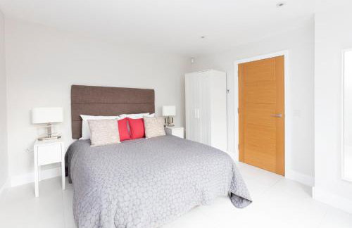 Stunning Central Windsor Town House With Parking - Foto 44