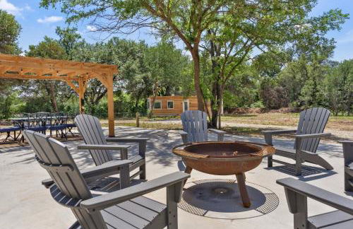 The Tiny 'Tainer - Tiny Container Home w. Hot Tub! - Foto 22