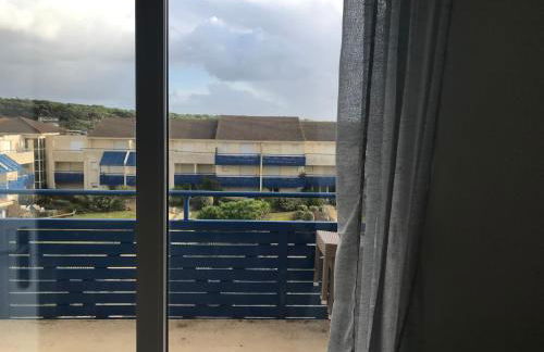 T2 front de mer piscine parking terrasse du samedi au samedi juillet août 2026 - Foto 25