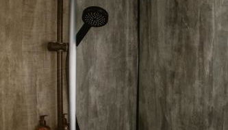 Stunning 2 Bed Glamping Cabin with private Hot Tub - Pod 1 - Foto 4, Shower