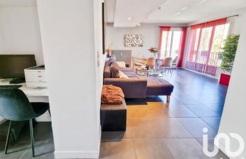 Appt Cosy Porte Paris parc Fleural et Parking - Foto 3