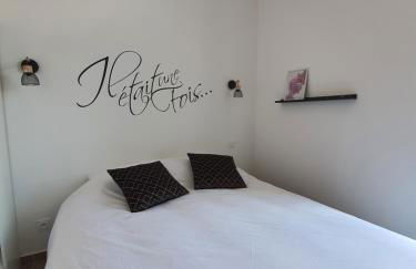 "Le Petit Paradis" au Centre Ville d'Oyonnax - Foto 42