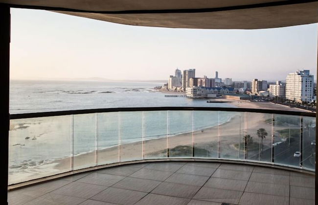 Loddeys Ocean View Apartments - Photo 4