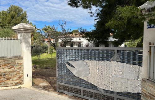 Le poisson qui recule - Maison et piscine dans parc arboré proche mer - Foto 3
