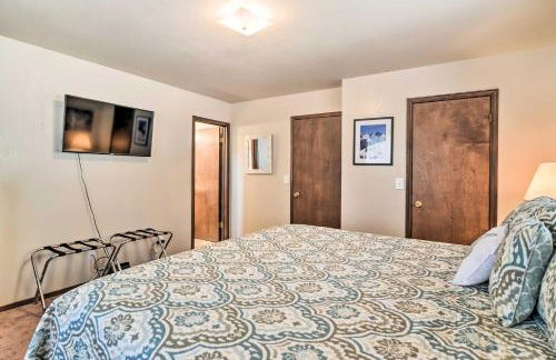 Flagstaff Home with Back Deck - 5 Mi to Downtown - Photo 14