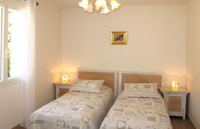 5 bedroom House in Carqueiranne with private pool and garden - Photo 13