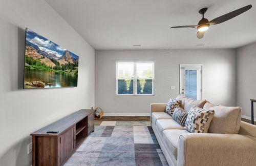 Peaceful 3BR near soccer park - Foto 9