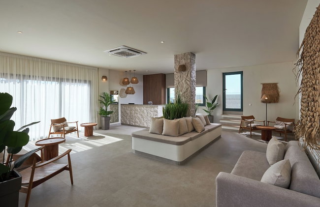 Mila Sissi Bay Hotel - Photo 4