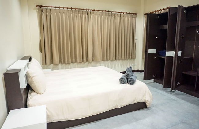 Family Villa Iona with Private Pool - Photo 10