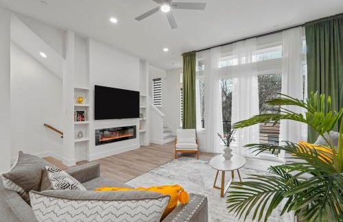 Pet-Friendly 2BR l Private Baths l Stylish Stay - Foto 1