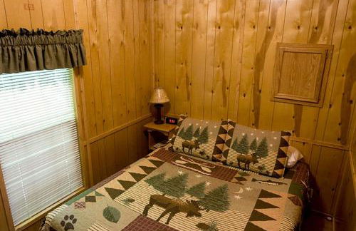 Deluxe Vacation Cabin Rentals in the Adirondacks near Saratoga Springs, New York - Foto 6