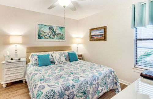 Poolside Fun and Ocean Strolls Harbor Island Haven! - Foto 13