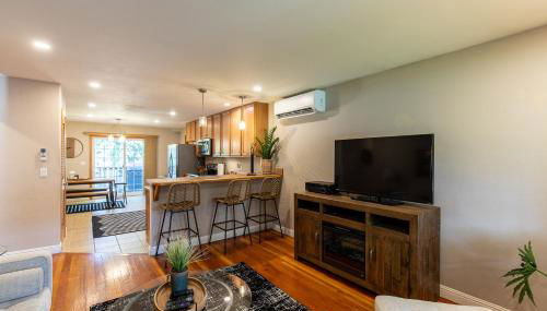 Chic, and Cozy, Centrally Located getaway - Foto 5