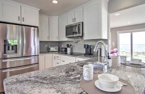 Bayfront Gem with Amazing Water Views and Pond! - Foto 10