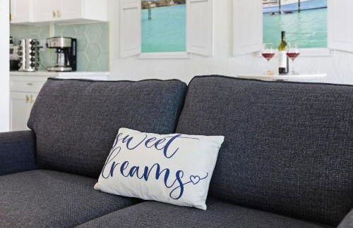 107-Waterfront-Walk to beach-Lovely - Foto 79