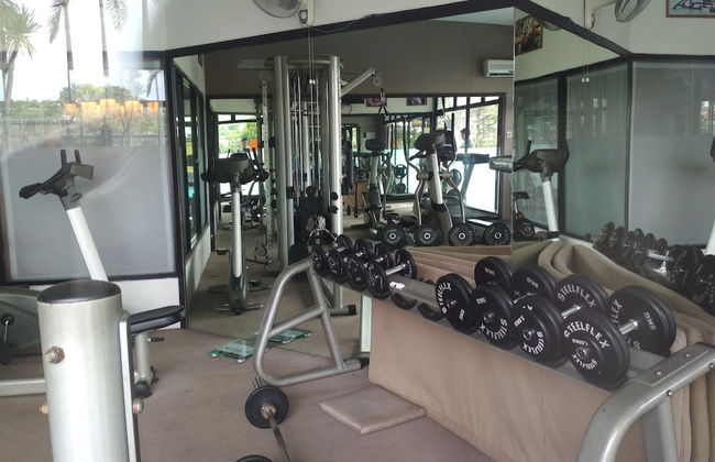 Spacious Studio Room at Grand Setiabudi Apartment - Photo 32