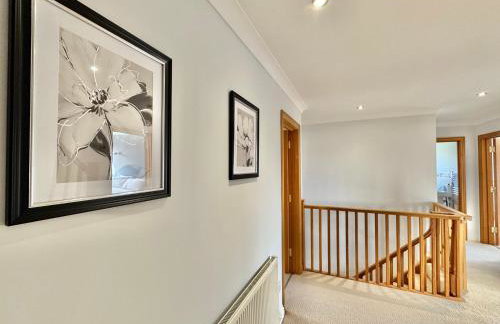 Stunning 7 Bedroom Escape Near New Forest and Beach - Large Garden - Serene Setting - Sleeps 14 - Foto 47