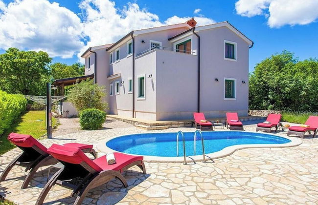 Villa Tara With a Beautiful Heated Pool - Photo 12