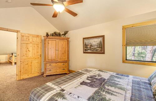 Rustic Lakeside Cabin on 3 Acres with Nature Views! - Foto 26