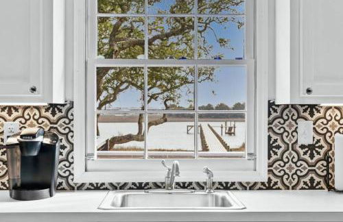 Dolphin Cove - Whole WATERFRONT House with Dock - Foto 48