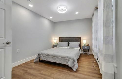 Spacious Central 4BR, Ski & Bike - Photo 13