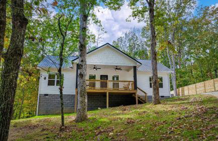 Melody Ridge Downtown with Fast WiFi, King Suite, Soaking Tub - Foto 1