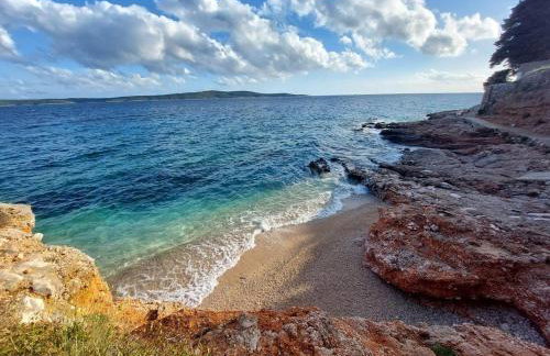 Sunny Terrace Zavala Hvar studio with terrace - Foto 24