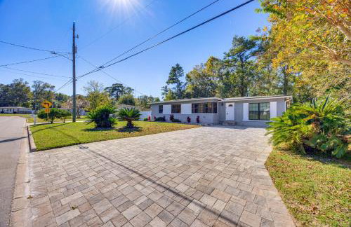 Covered Deck, Large Yard! Pet-Friendly Jax Escape! - Foto 34