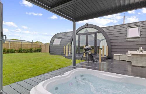 Nestledstays - The Barn House With Hot Tub - Foto 1