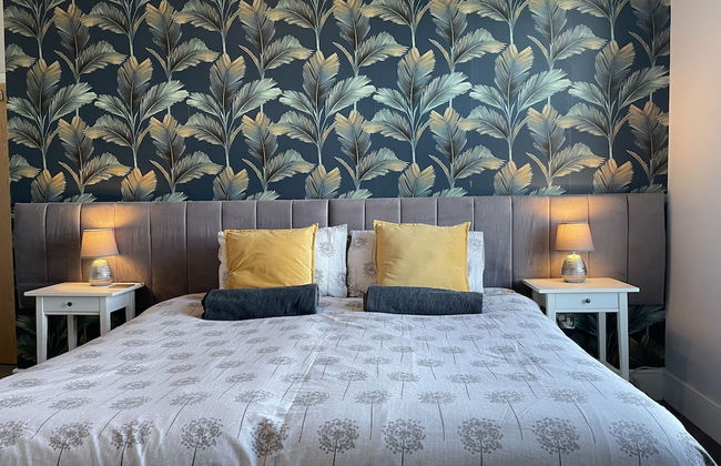 Between the beach and the shops - Foto 7