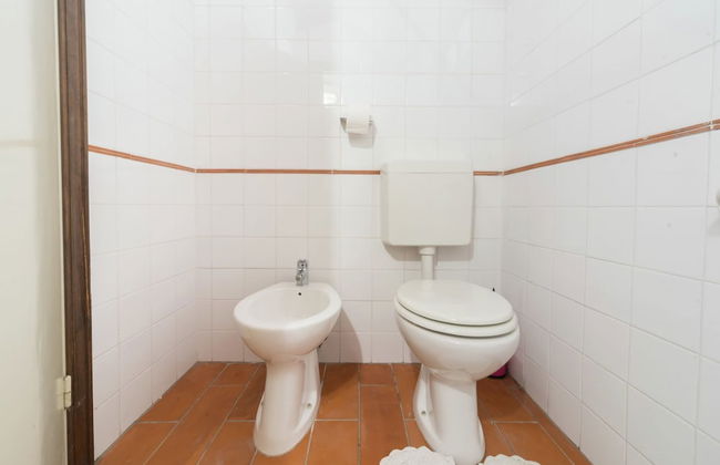 Secluded Chalet With Pool - Photo 20