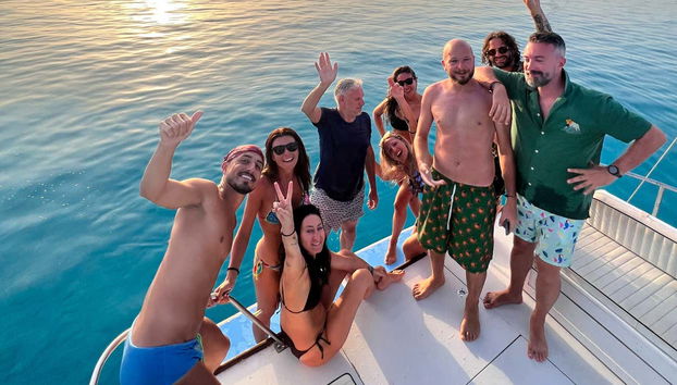 Gulf of Asinara Sunset Catamaran Trip - Foto 3