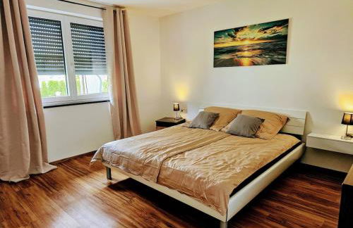 Großzügige Moderne Ferienwohnung 90qm Zentrale ruhige Lage - Foto 9