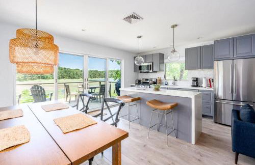 Newly Renovated Waterfront Cottage - Foto 3