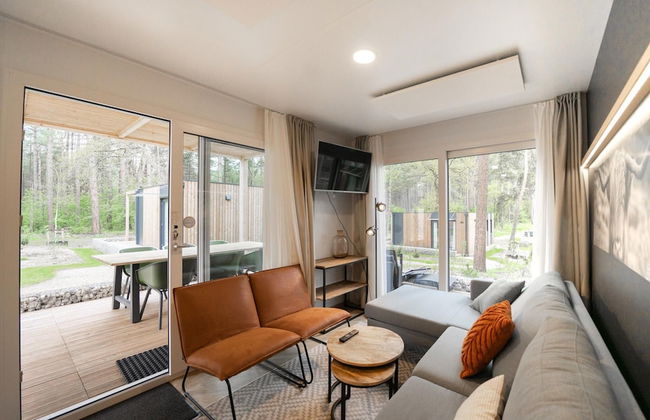 Chalet With air Conditioning on a Holiday Park - Foto 9