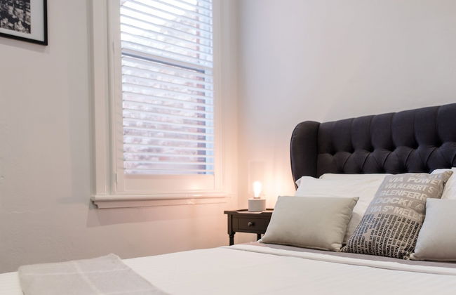 Bespoke On Main - Photo 1