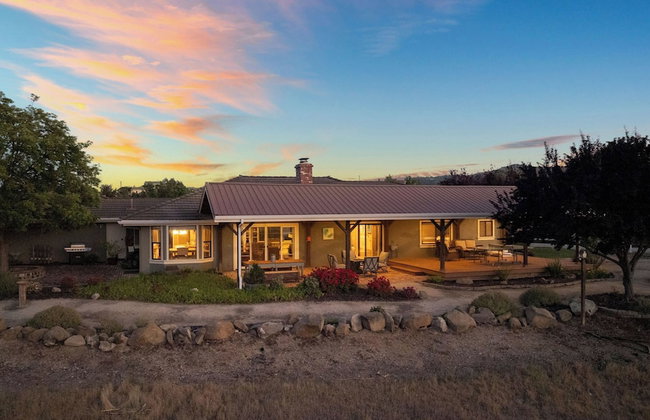 4.5 Acre Secluded Ranch w Panoramic Views • Fire Pit Olive Ranch by AvantStay - Foto 130