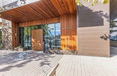 High Rise Luxury Condo With Lake & City Views - Foto 38