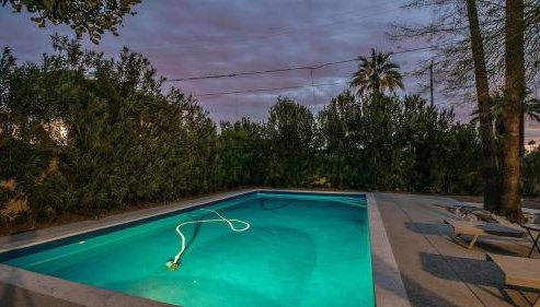 Mid-century Modern W/backyard Oasis, Putting Green - Foto 5, Other