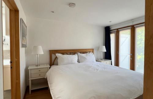 Whitley Old Garage - Photo 95