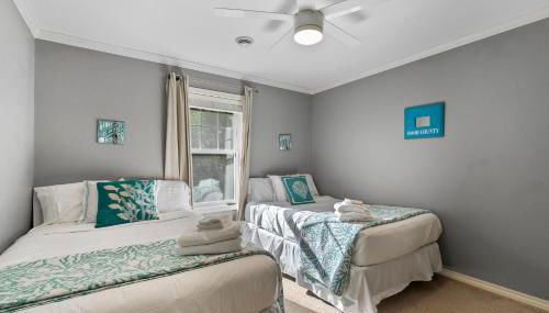 Blue Bear Cottage at Simple Life Rentals - Foto 3