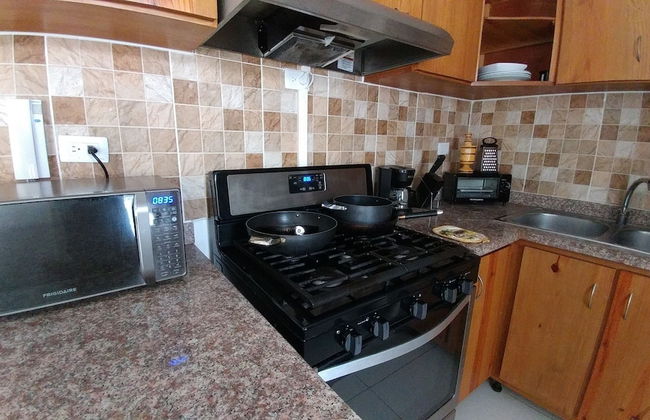 Tropical Condo BBQ Pool 5min to Airport - Foto 21