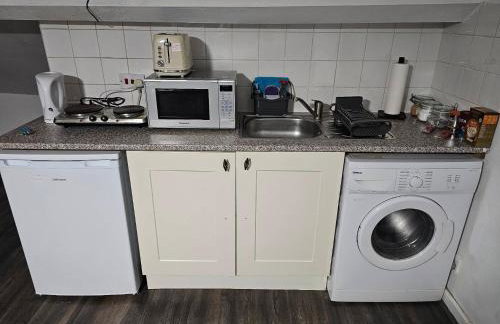 Ensuite Studio with Kitchenette Dudley DY2 - Foto 4