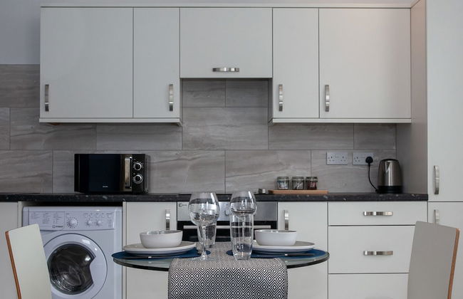 Cross St Boutique Apartment - Photo 7