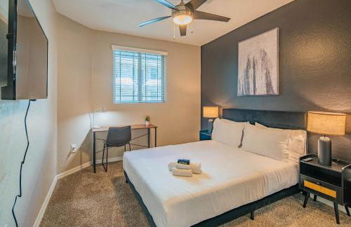 Extensive 2BD - ASU - Sloan Pk - WD - Parking - Sleeps 8 - Foto 45