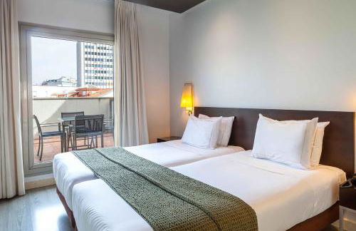 Suites Viena Plaza de España - Photo 3